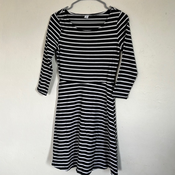 Bundle of Two black and white dresses. - Picture 2 of 5